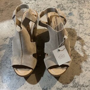 Barbara Barbieri // Women's Tan Sandal Wedges NWT